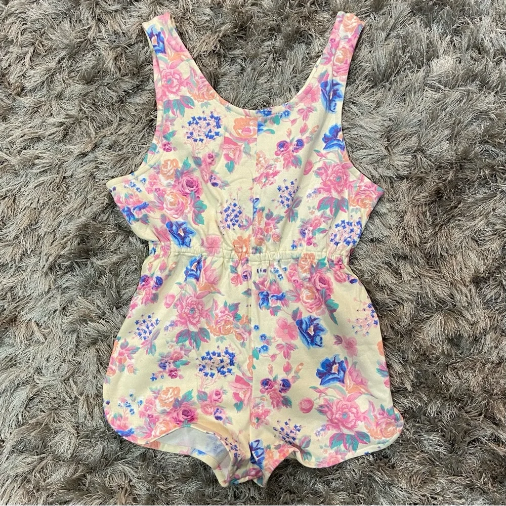 Handmade women cream cotton knit floral sleeveless romper. Size waist 31” NWOT. - Picture 7 of 9